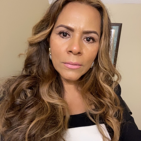 Meet your Posher, Rita - Picture 1 of 8